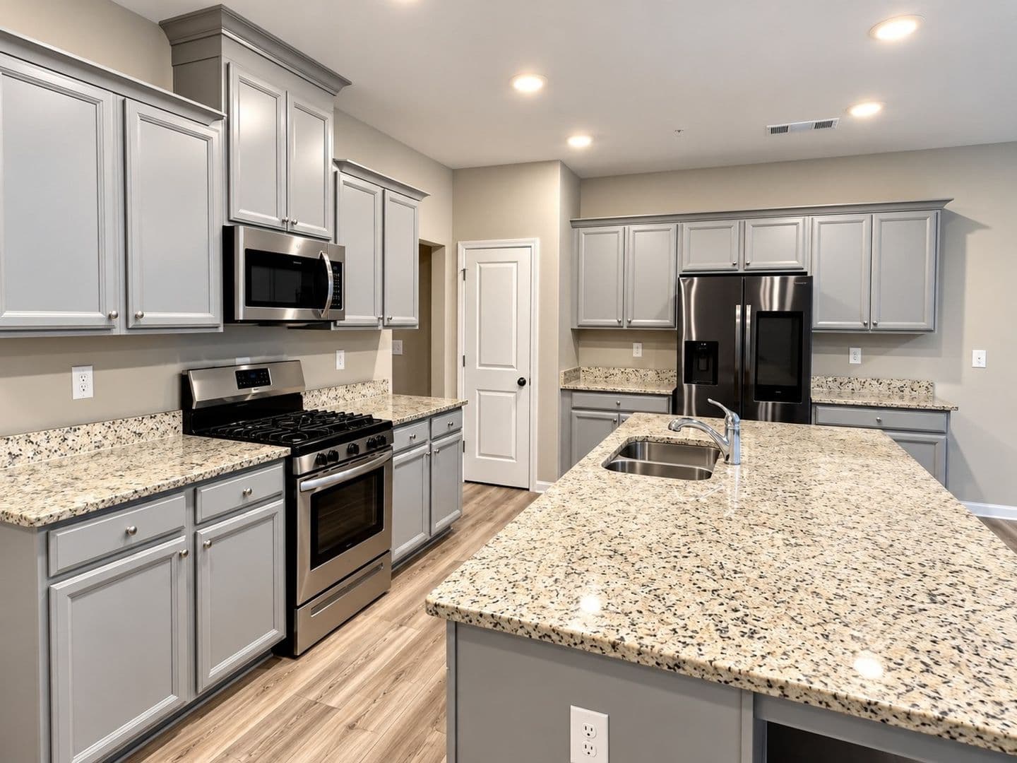 Marietta Townhome: 438 Bannon Way