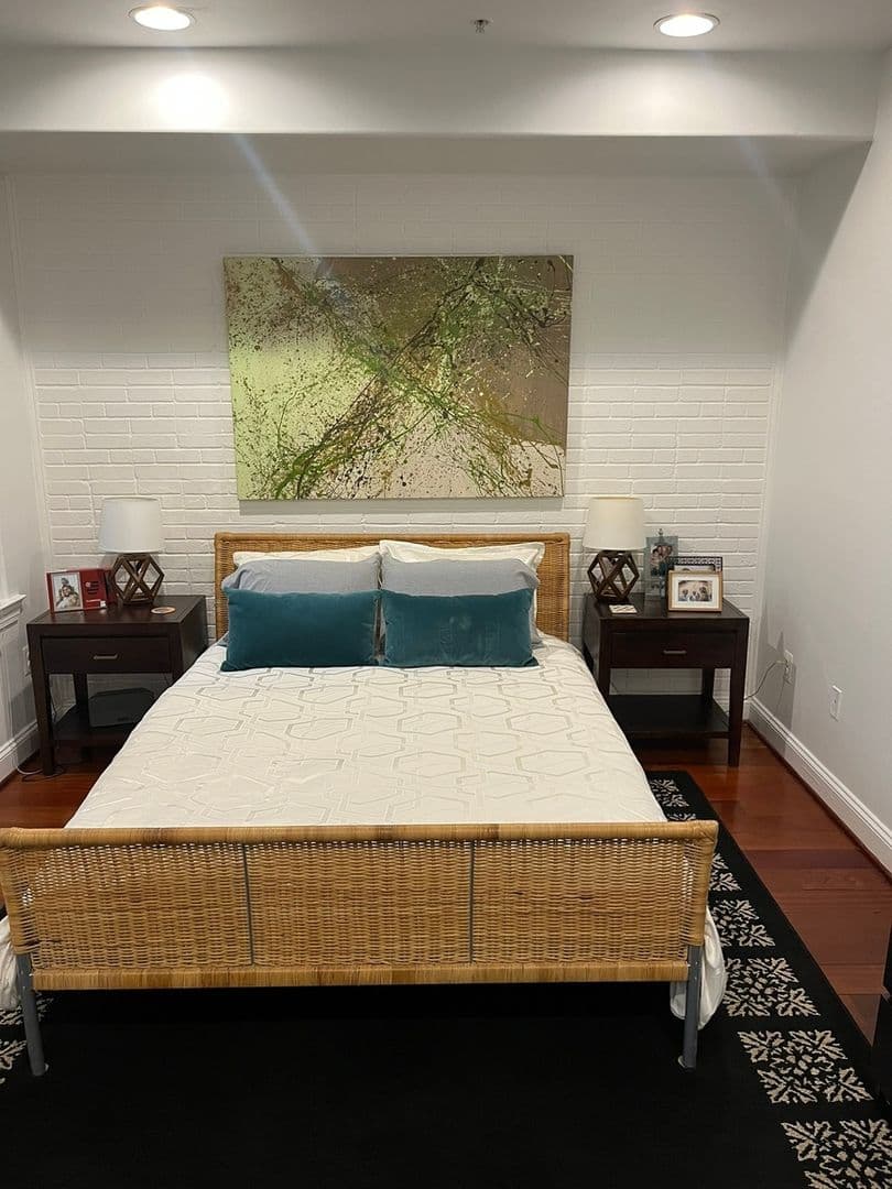 Washington Condo: 2132 11th St NW