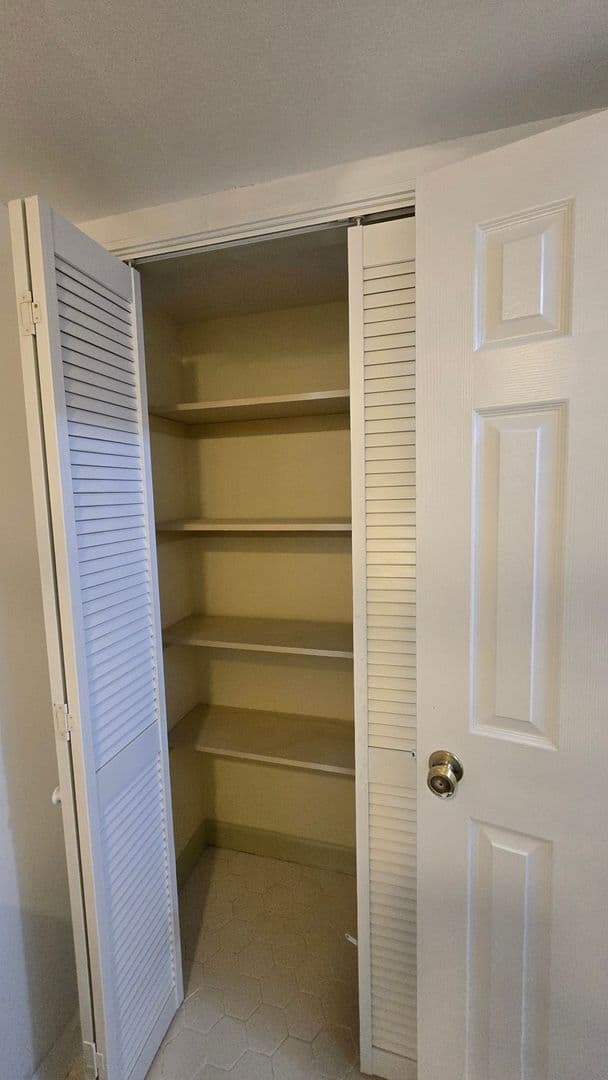 Goldsboro Townhome: 1609 S Taylor St