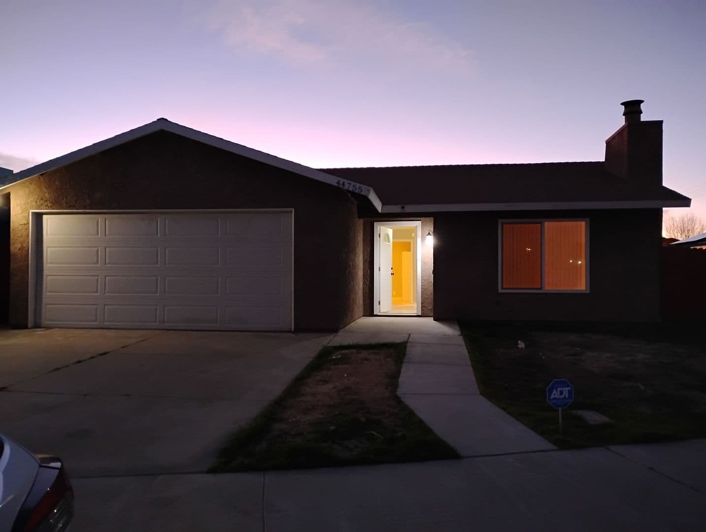 Lancaster House: 44755 Jefferson Ct