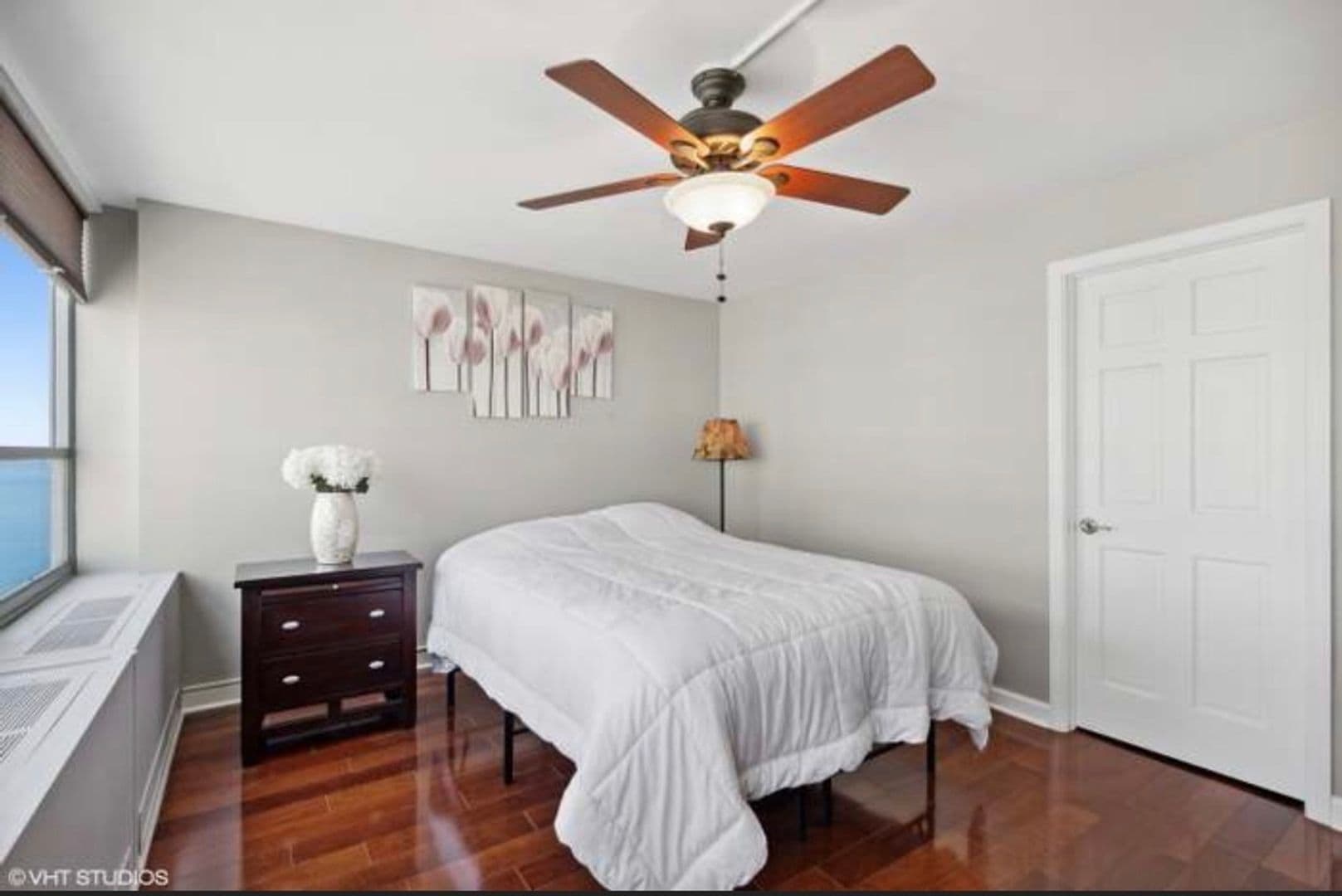 Chicago Condo: 3550 N Lake Shore Dr