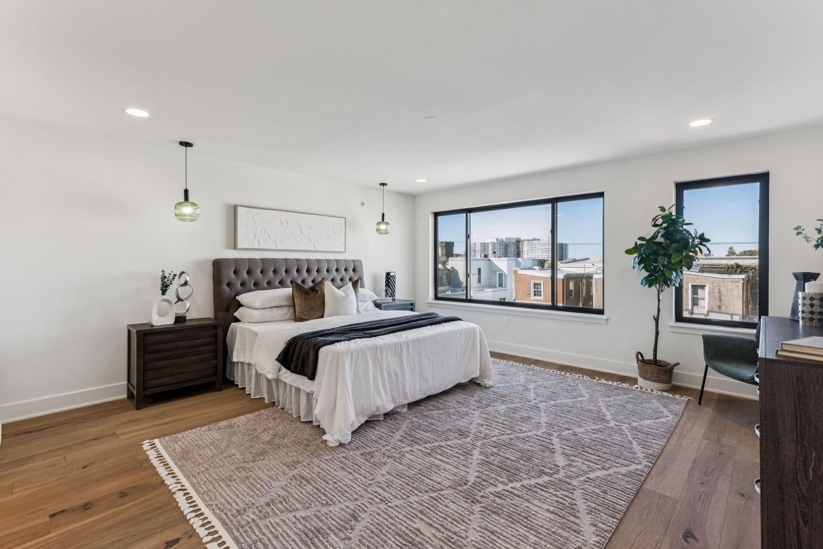 Philadelphia House: 739 N Capitol St