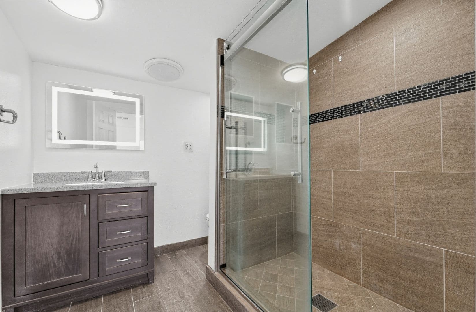 Los Angeles Townhome: 2703 Alsace Ave