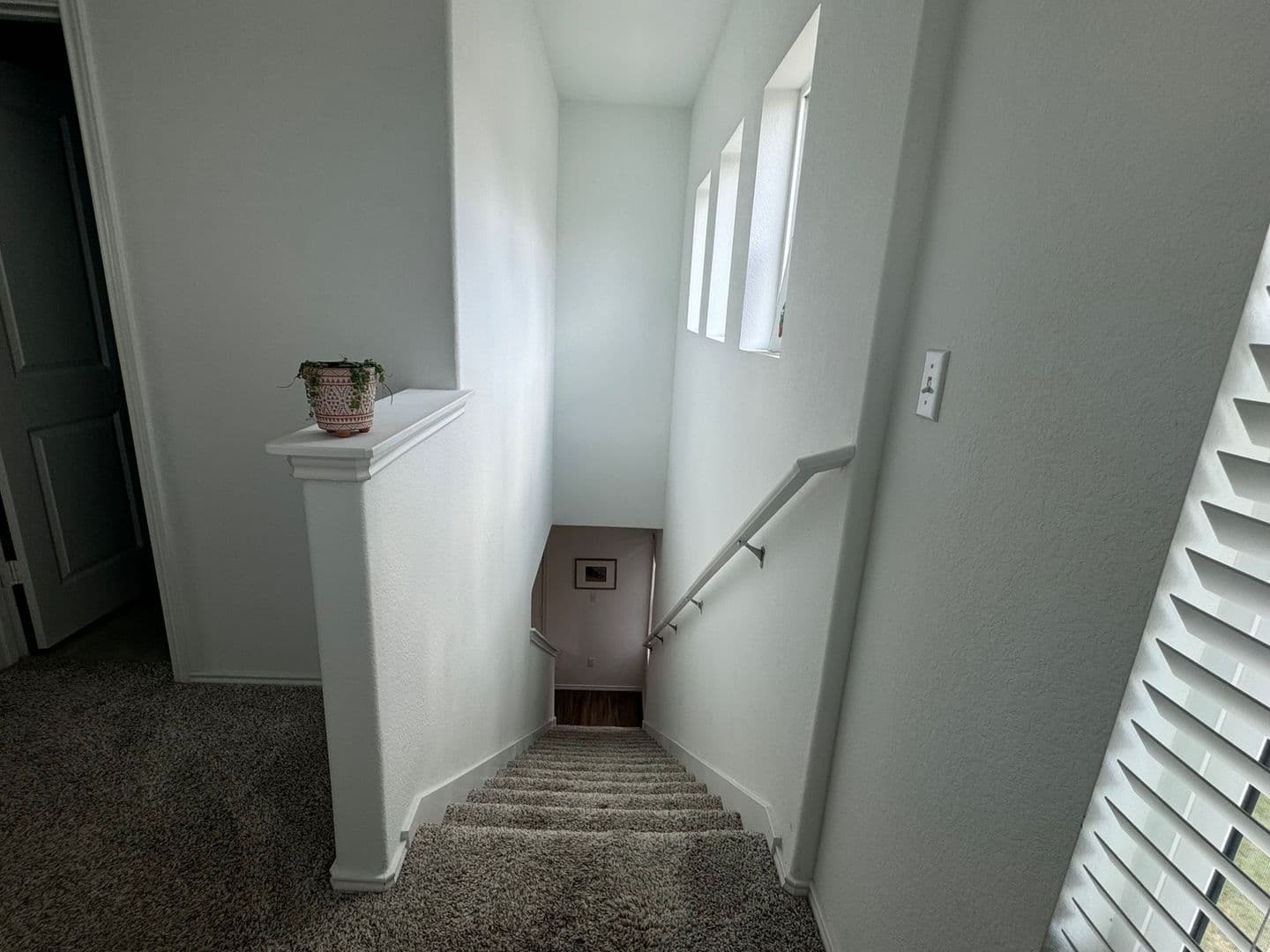 Leander House: 1413 Linwood St