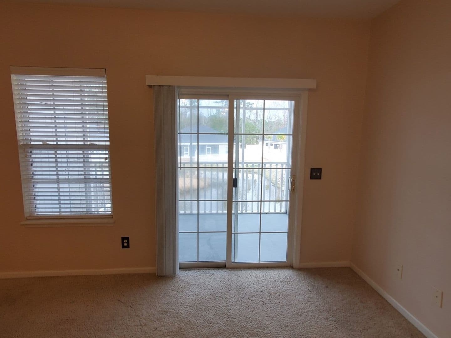 Florence House: 1728 Oakdale Terrace Blvd