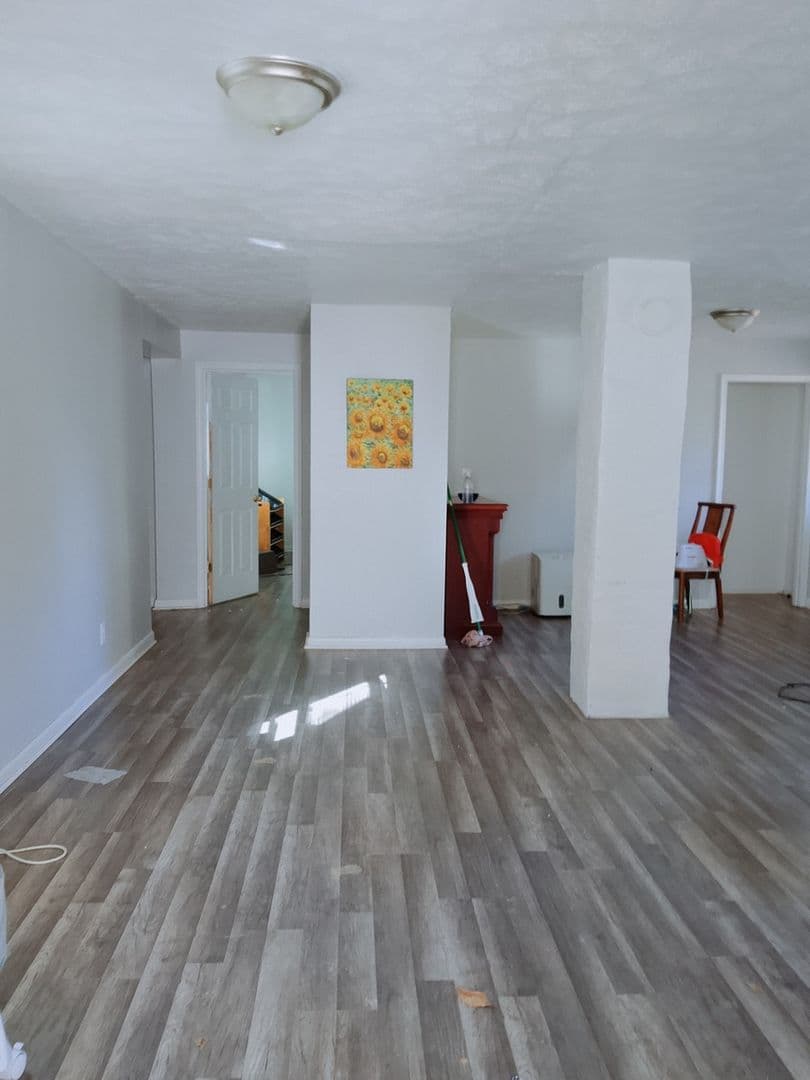 Manassas House: 14416 Bristow Rd