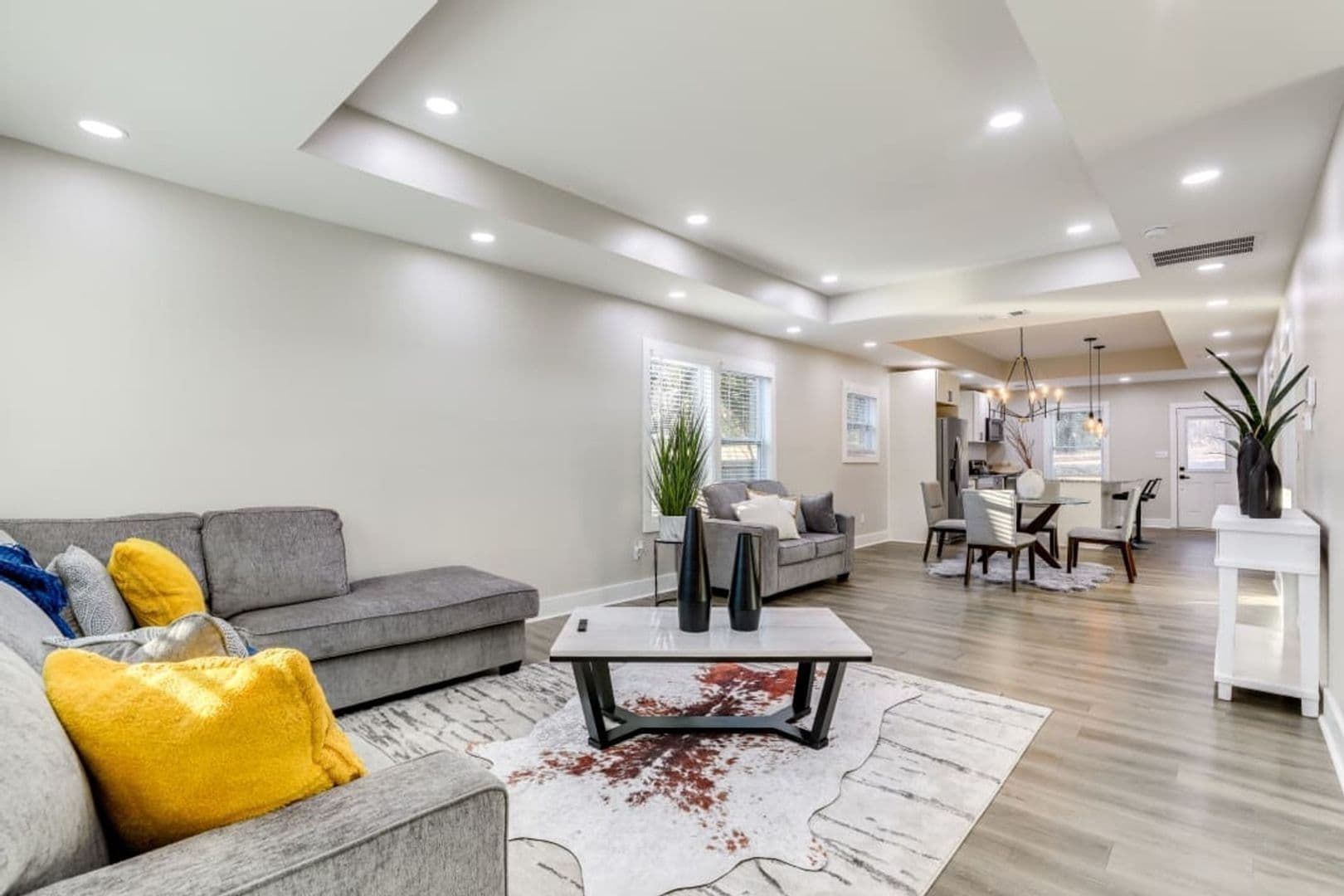 Atlanta House: 1429 Almont Dr Sw