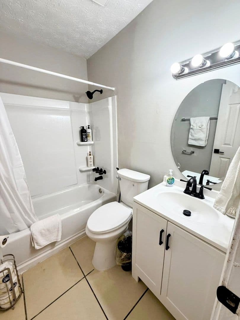 Atlanta House: 5405 Glen Haven Dr