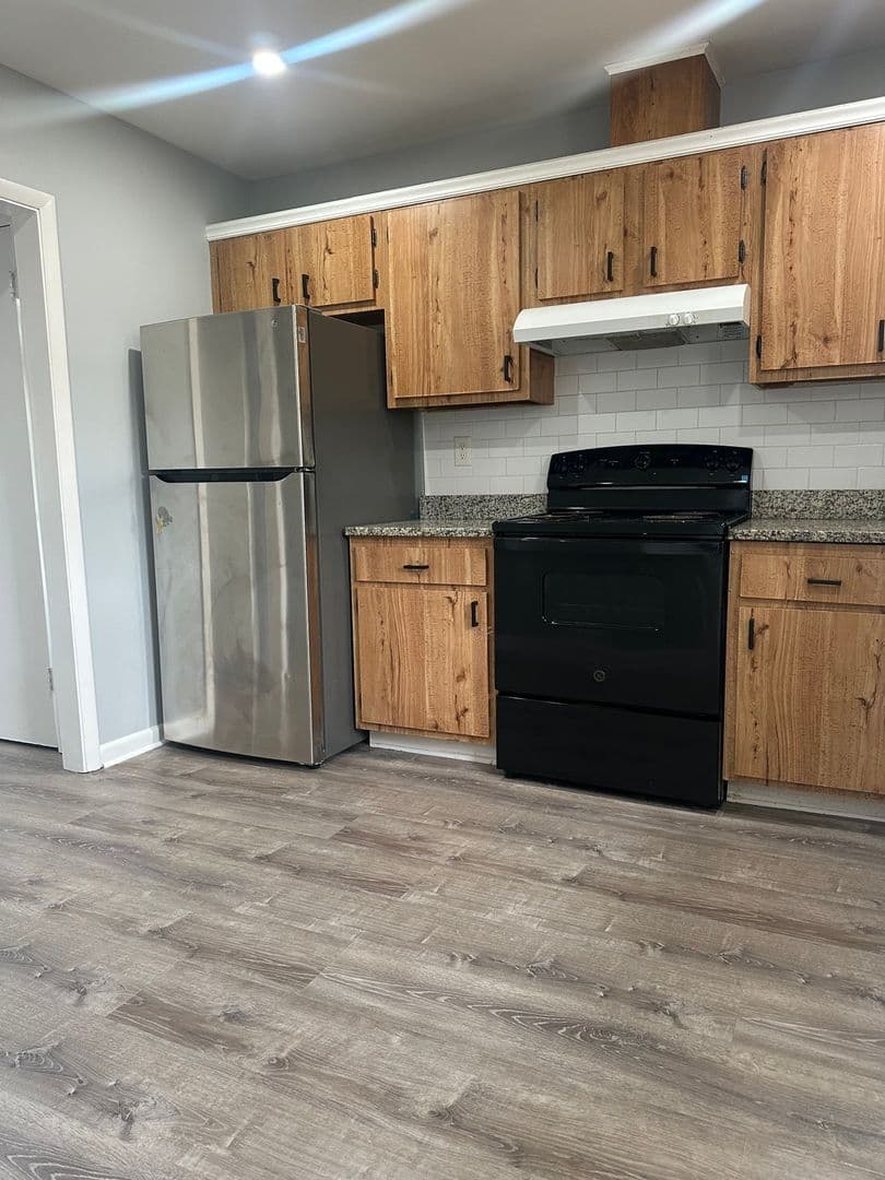 Waldorf Townhome: 61 Meadow Ln