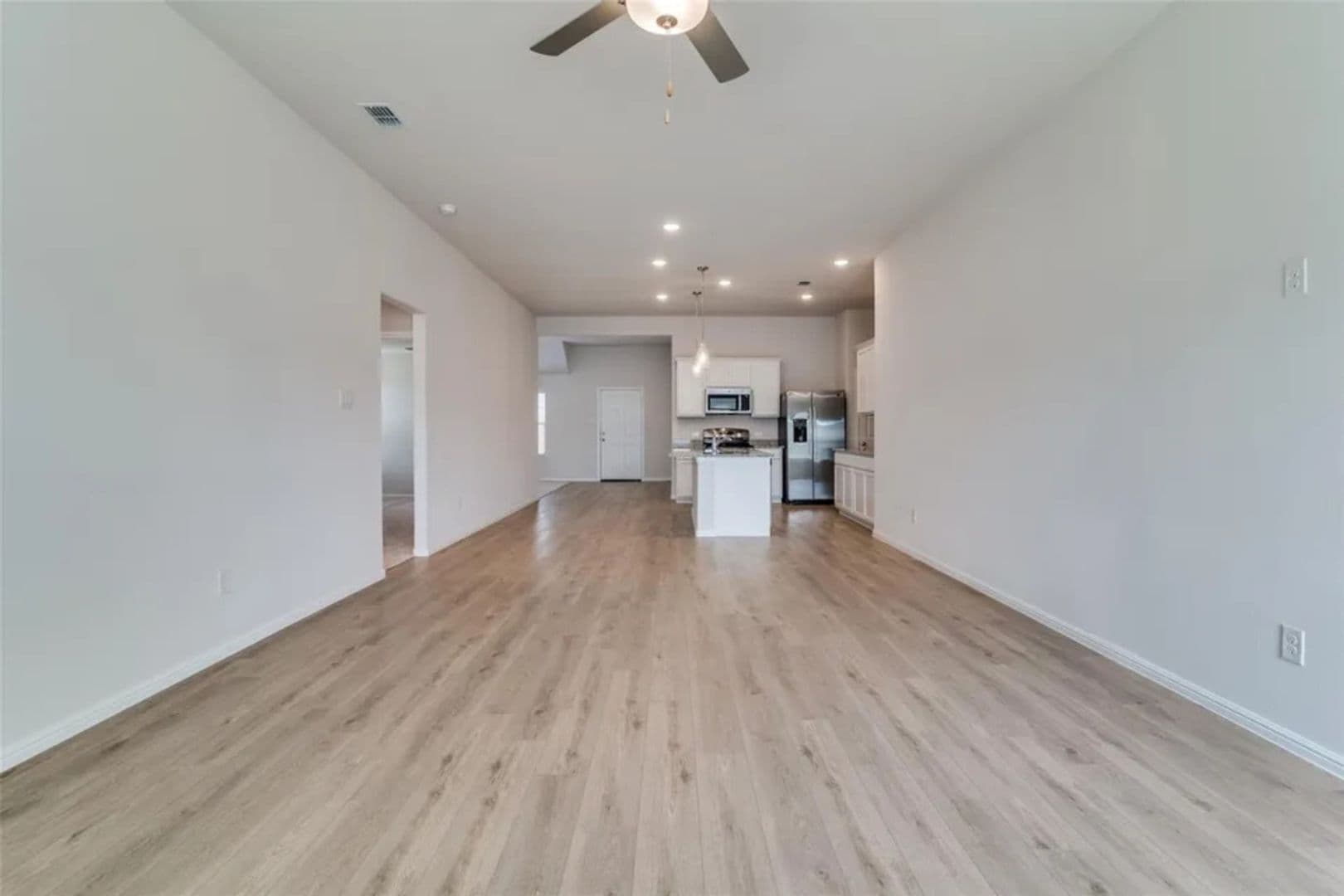 Royse City House: 213 Corcovado Ave