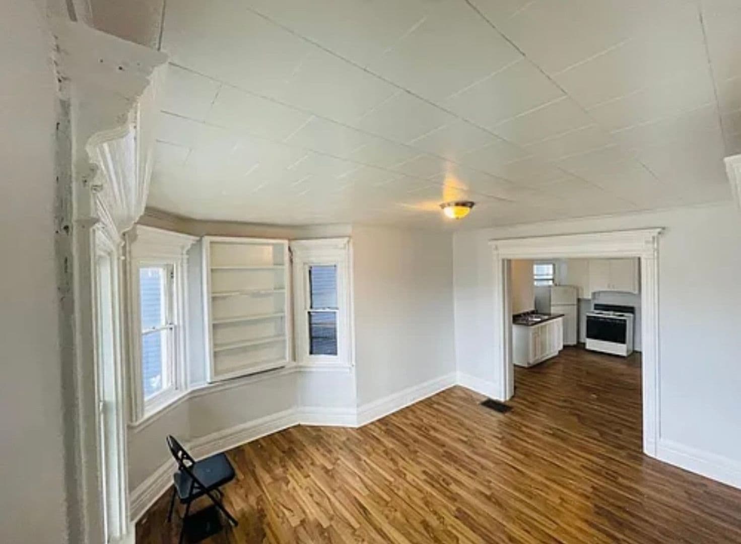 Buffalo Townhome: 327 Hampshire St