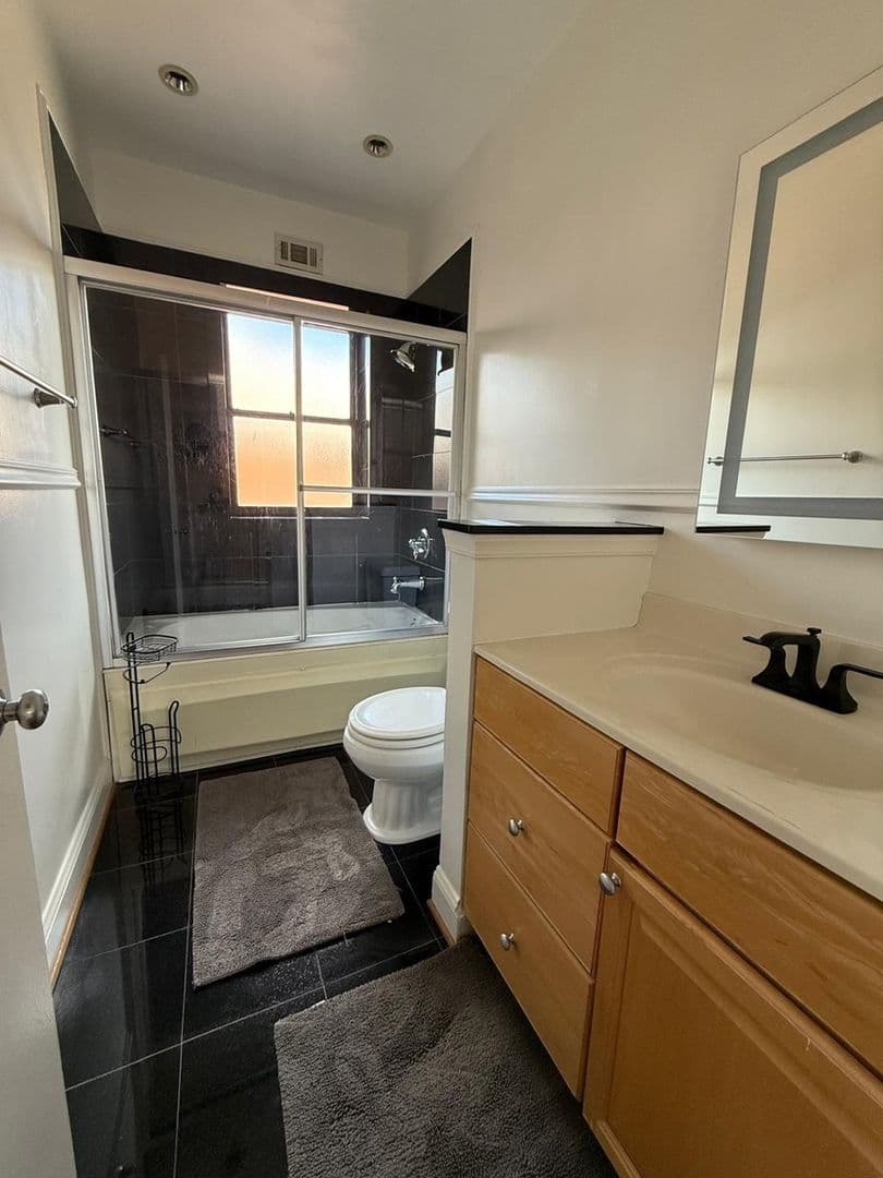 Washington Condo: 55 M St NW
