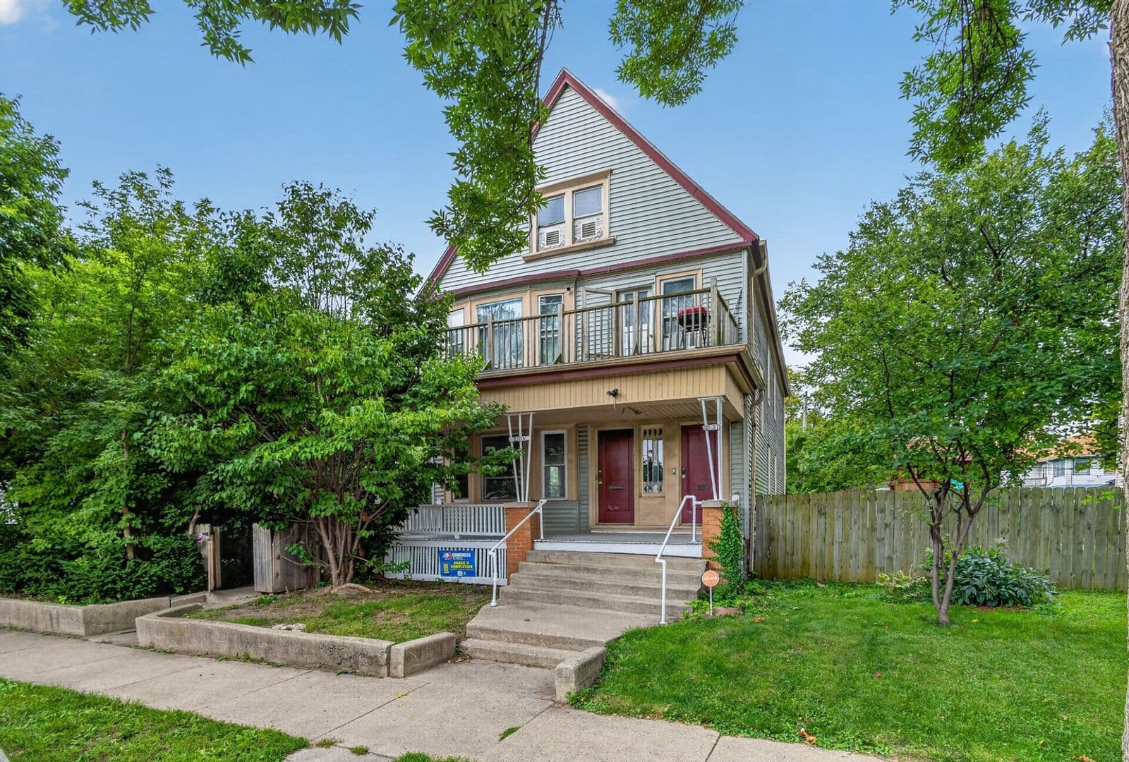 Milwaukee Townhome: 2335 N 16th St