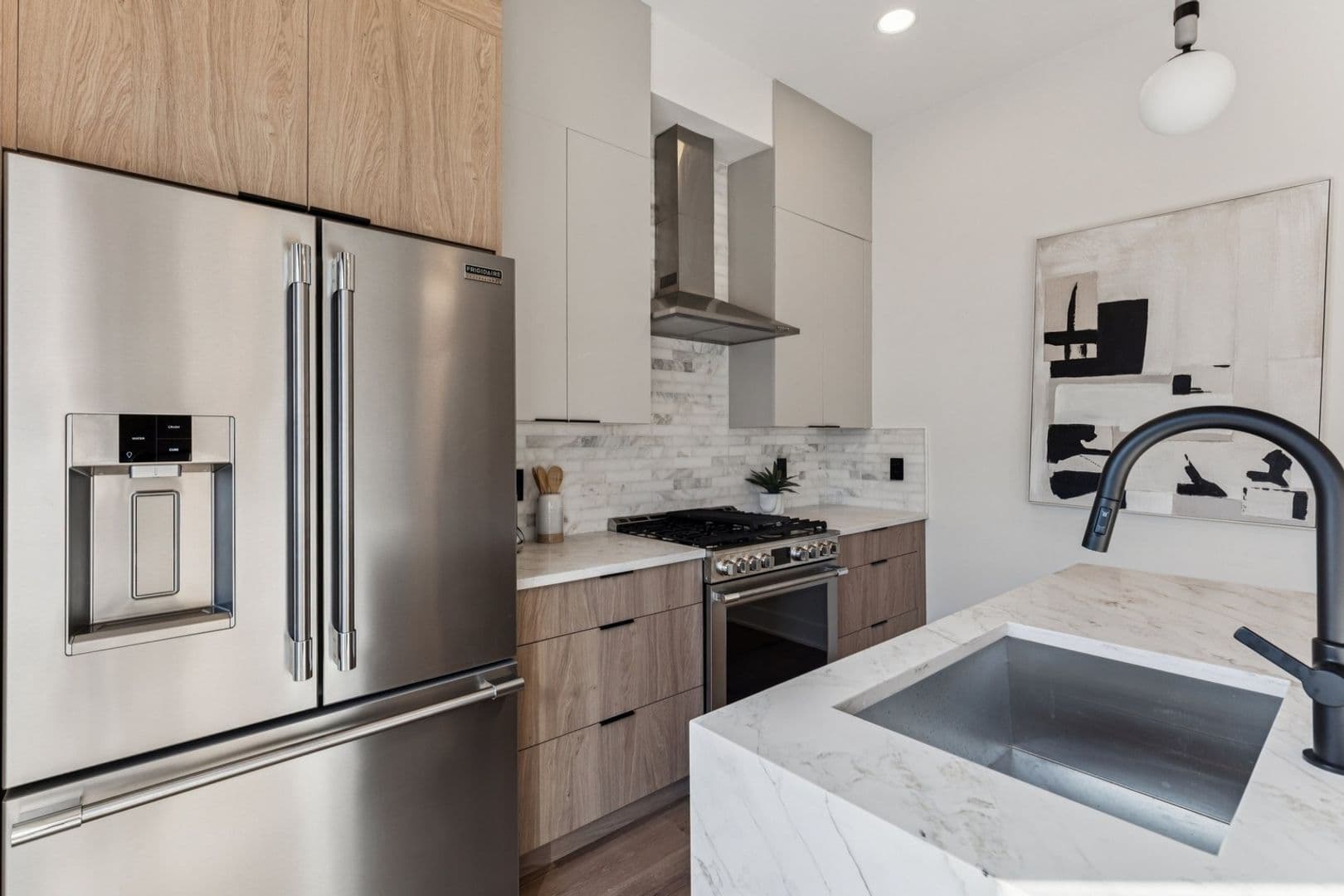 Philadelphia House: 739 N Capitol St