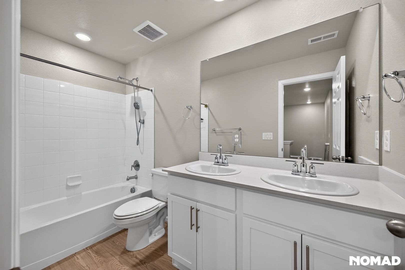 Aurora Townhome: 745 N Tempe St