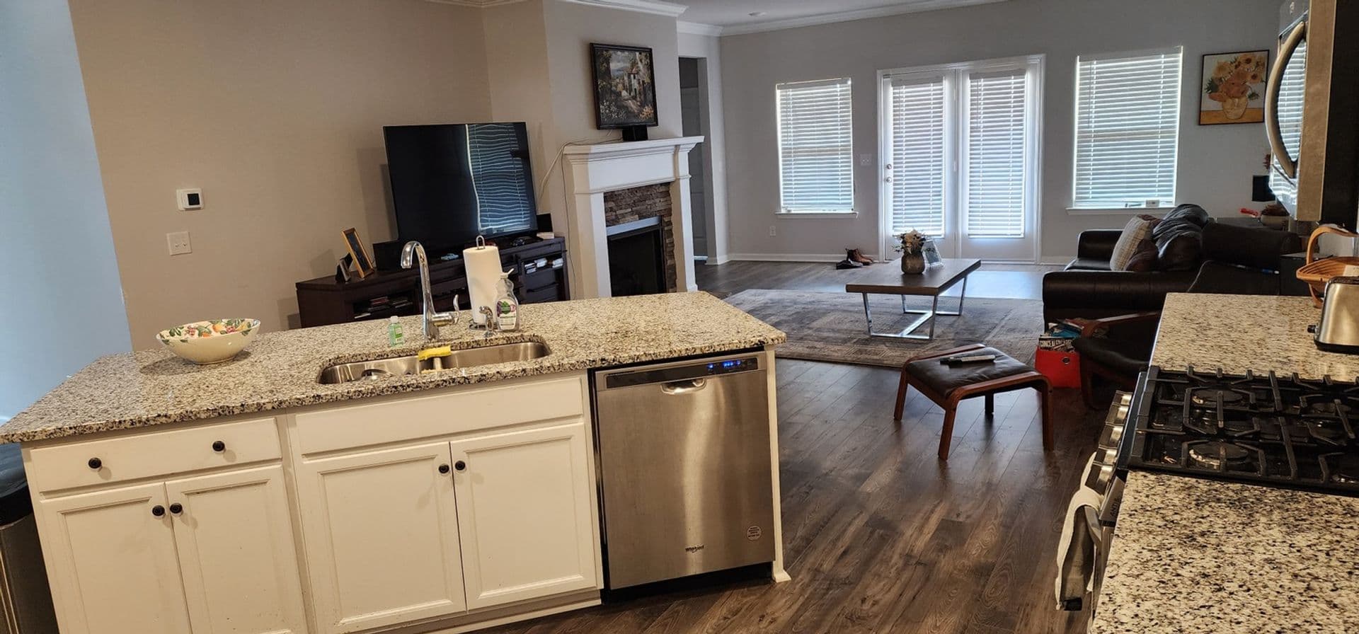 Huntsville House: 328 Jackson Point Cir