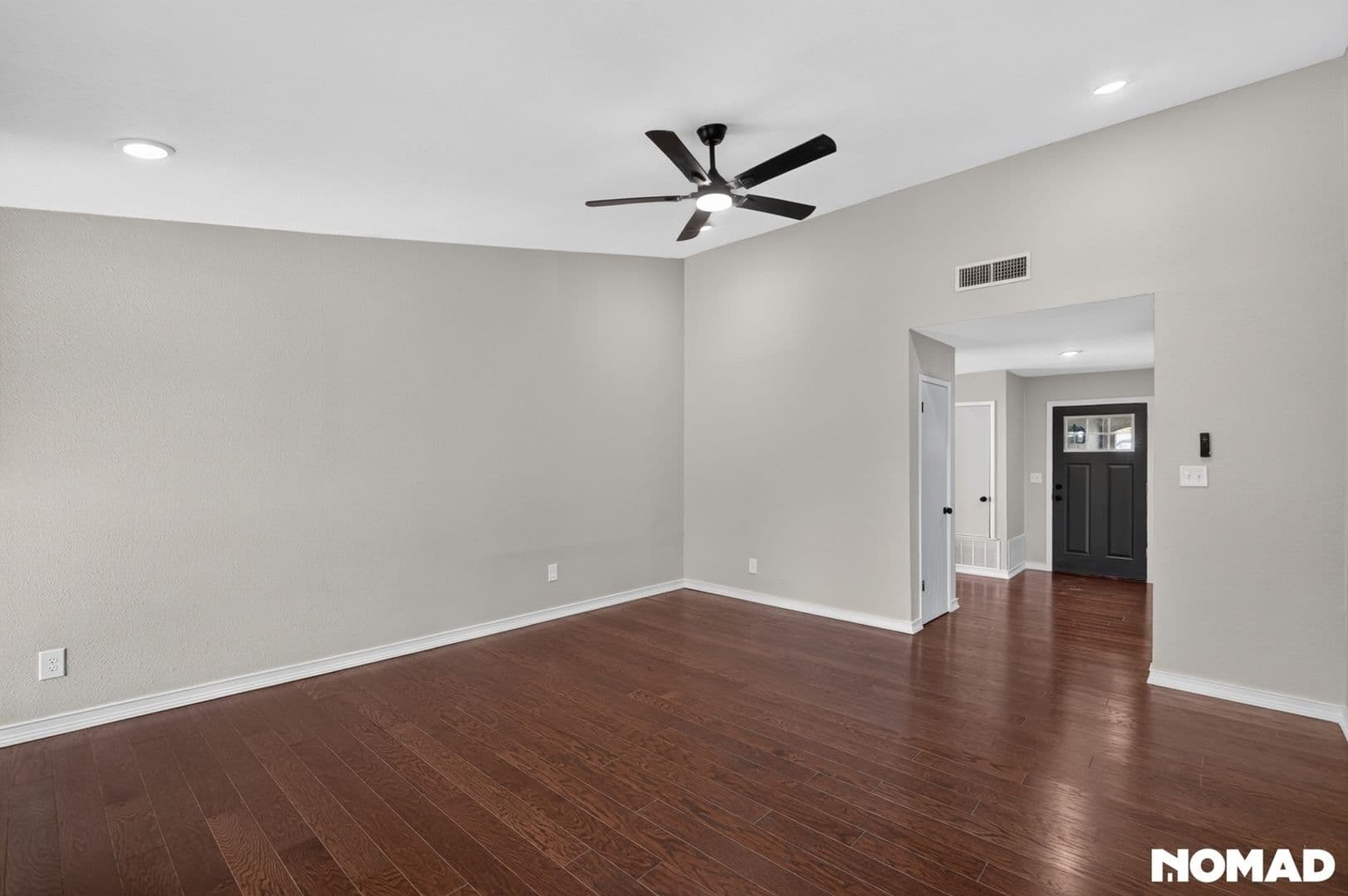 San Antonio House: 2715 Lakemist St