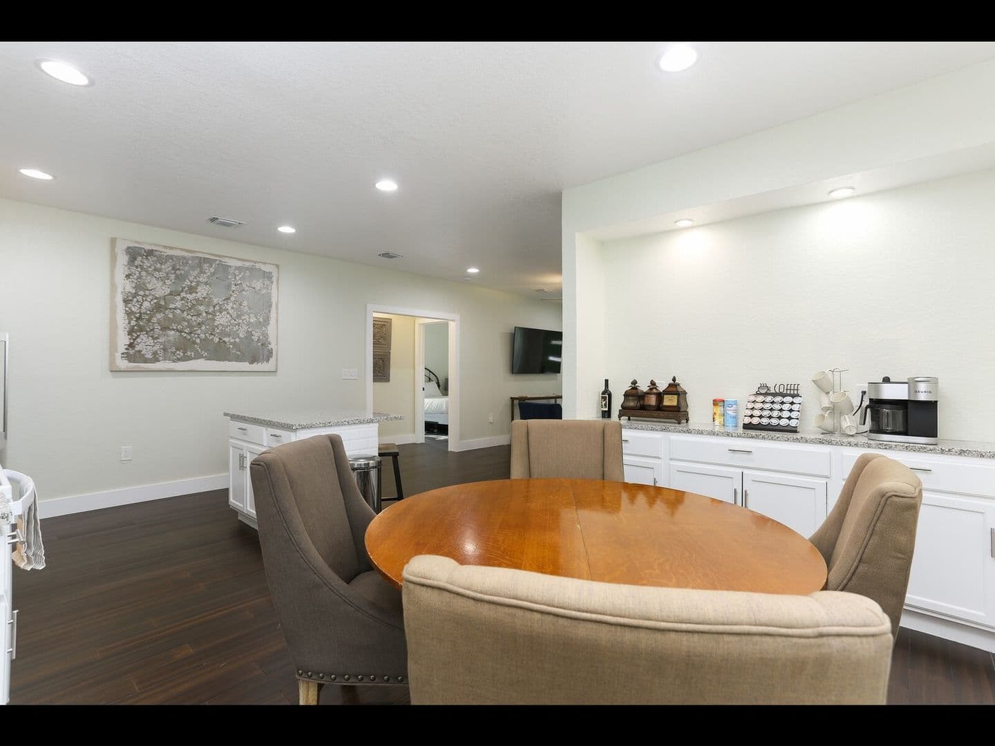 San Antonio House: 1226 Lamar St