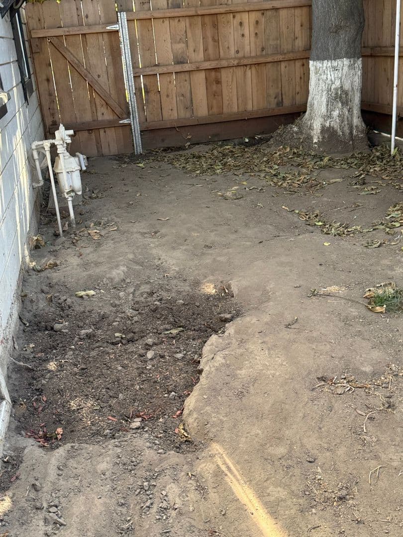 Visalia House: 16544 Avenue 291