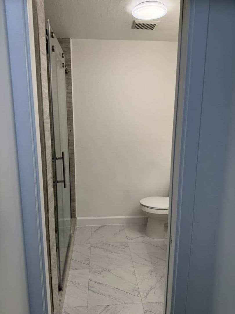 Houston Condo: 2744 Briarhurst Dr