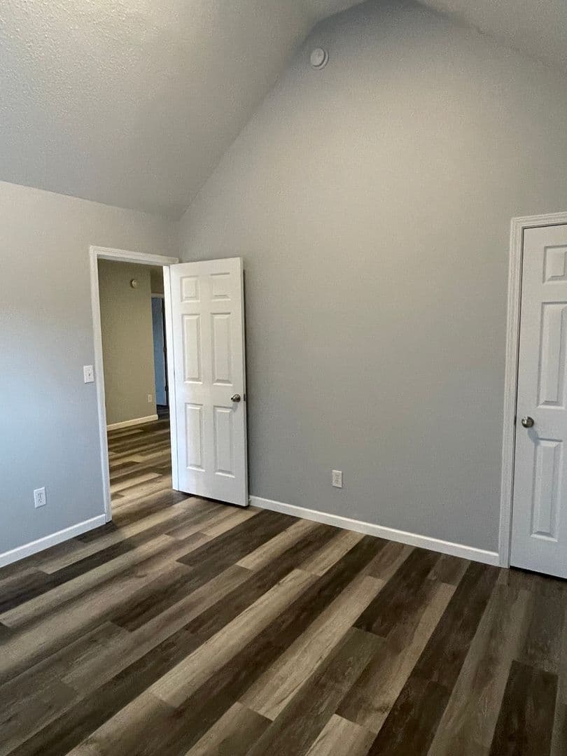 Mc Donough House: 607 Pipkin Dr