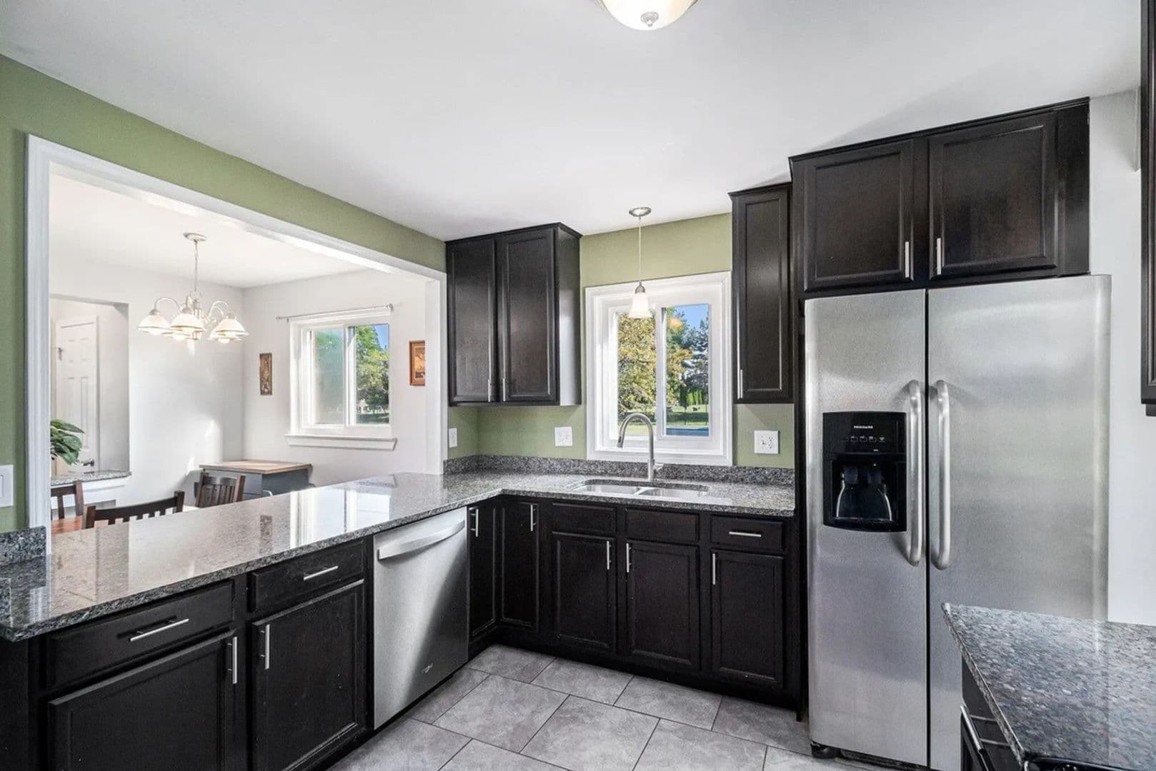 Warren House: 31007 reid drive