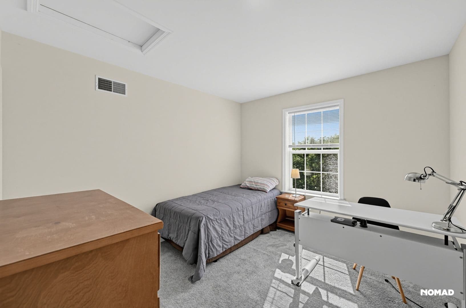 Carlisle Townhome: 318 Sherman Ave