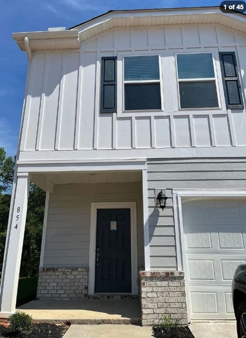 Greer House: 854 Thread Way