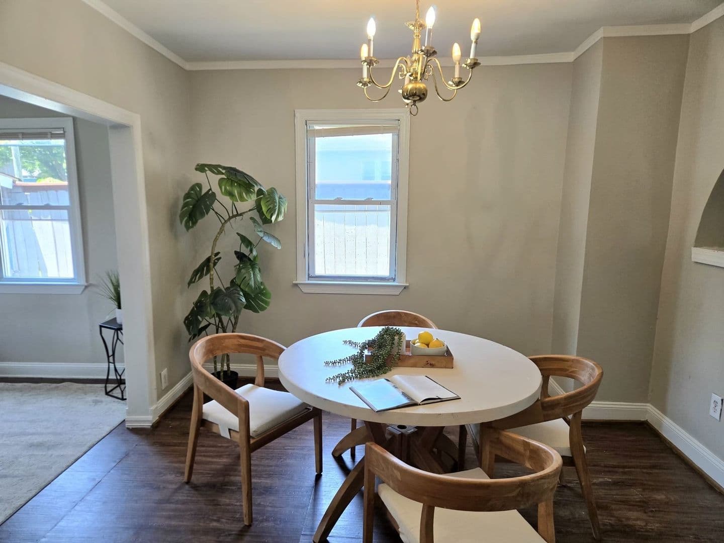 Fairmount Heights House: 805 Eastern Ave