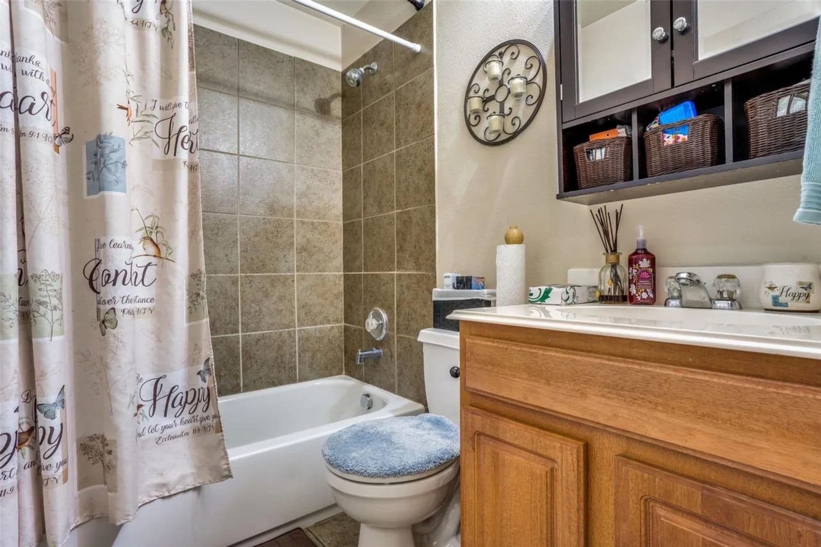 Euless House: 12629 Oceanside Dr