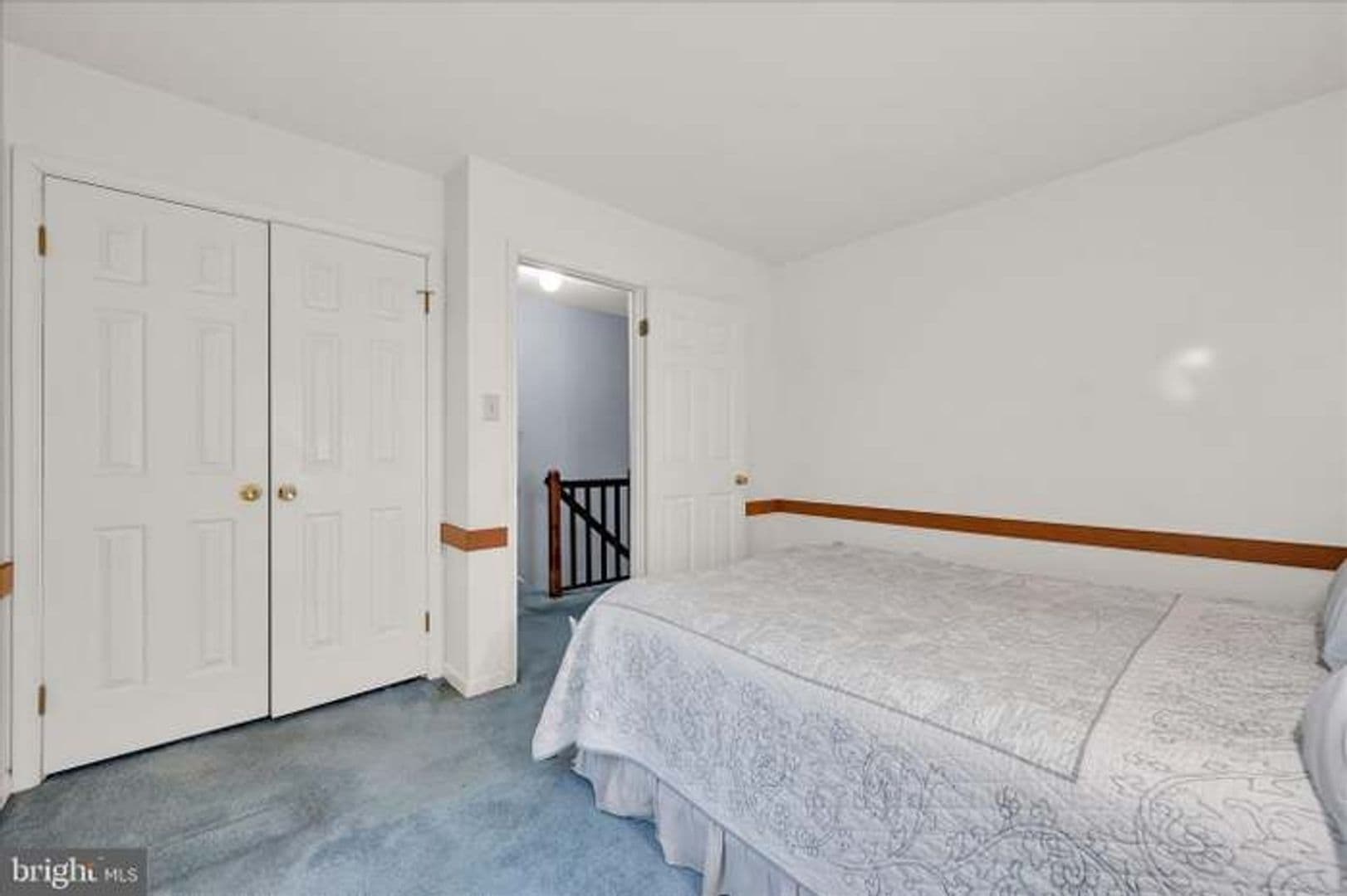 Harrisburg House: 6106 Spring Knl Dr
