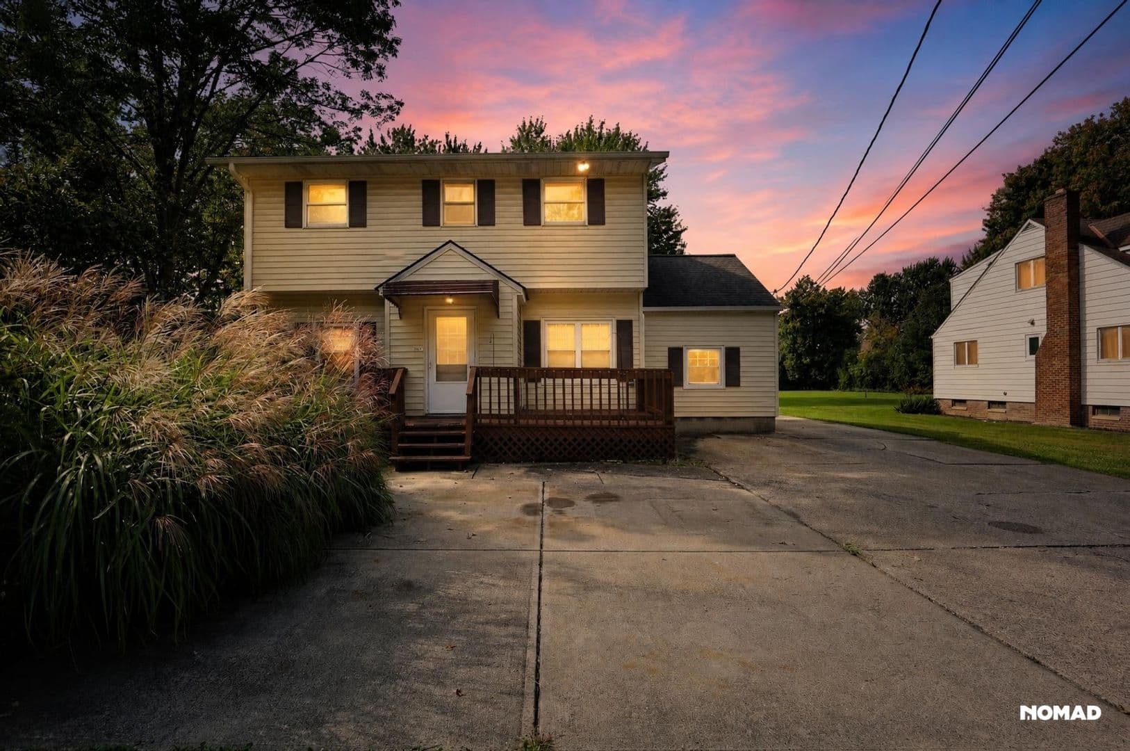Westlake House: 2960 Bradley Rd