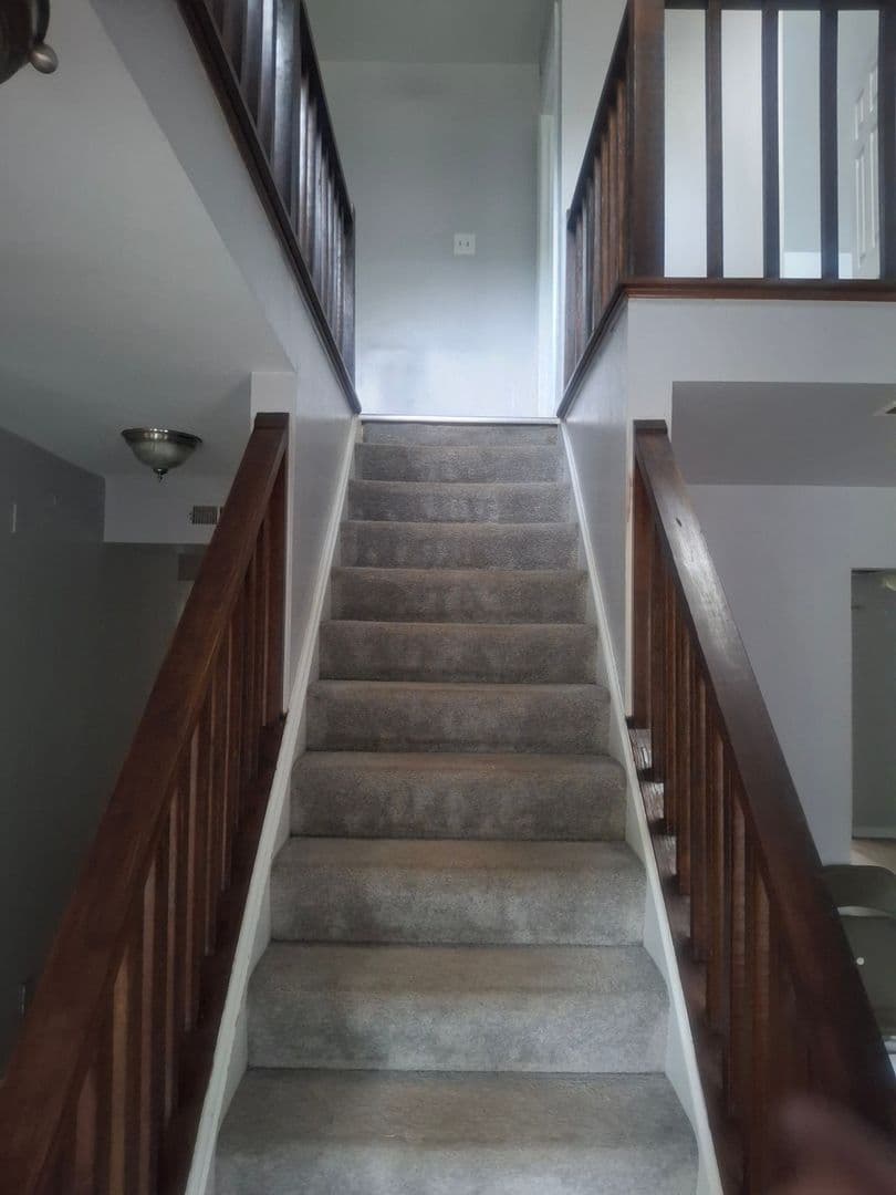 Richmond House: 704 Gordon School Ct