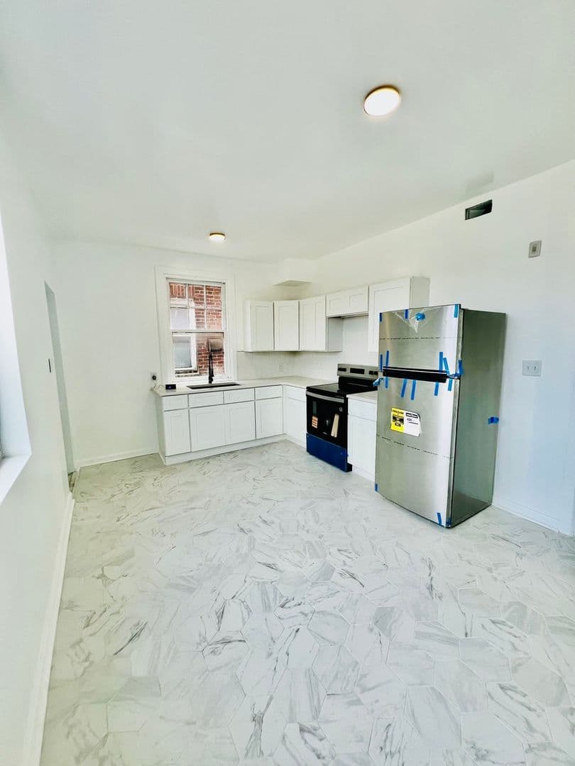 Philadelphia Townhome: 7607 Ogontz Ave