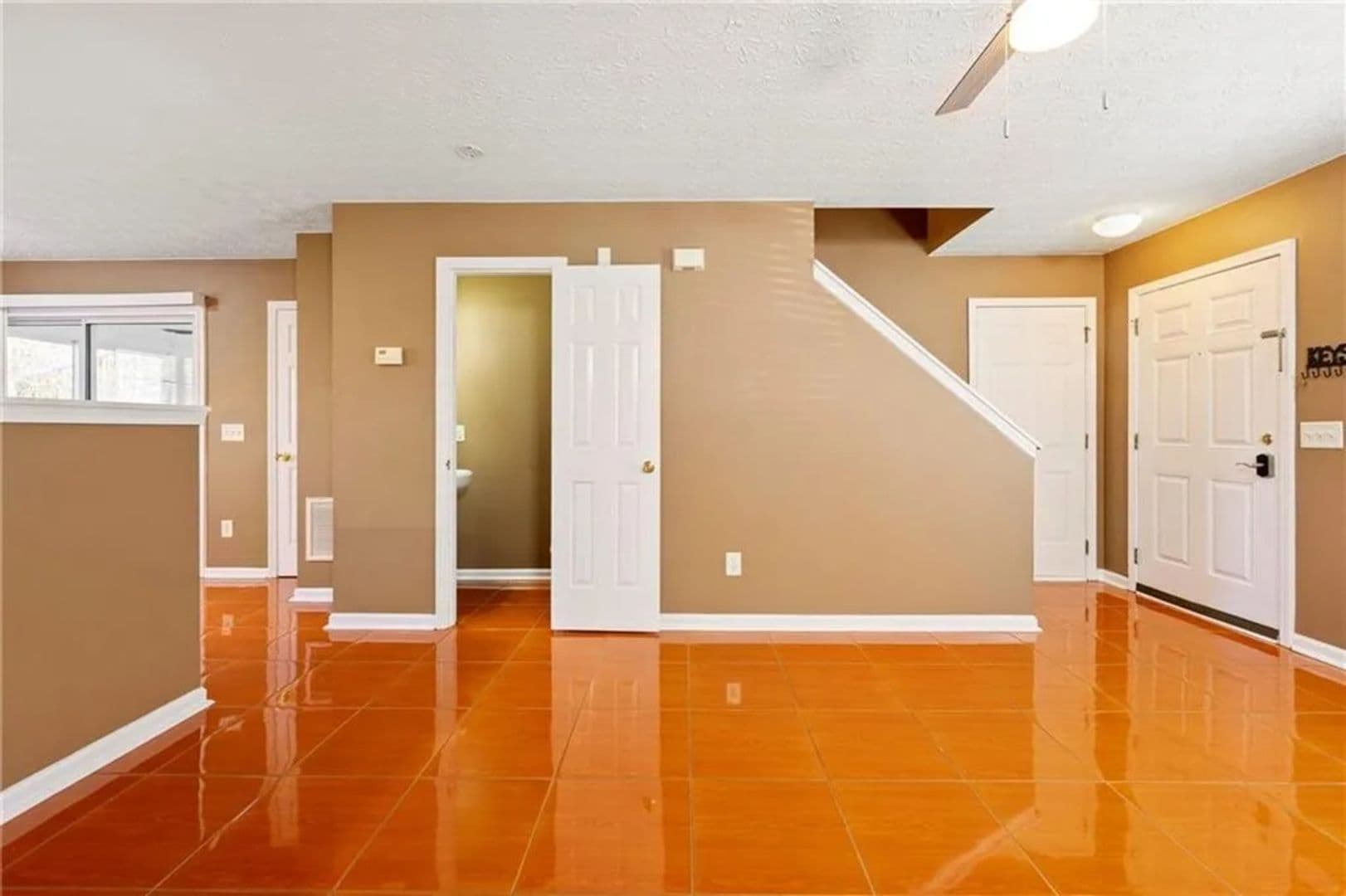 Cumming House: 5125 Sky Ridge Way