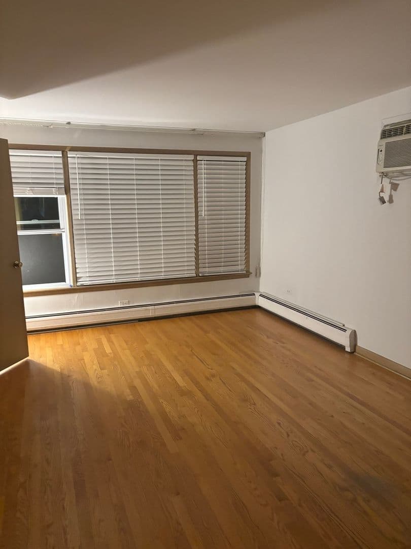 Chicago Townhome: 6026 S Kilbourn Ave