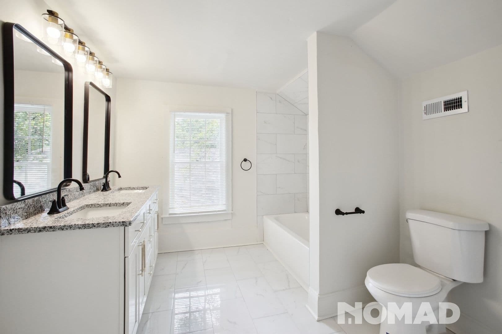 Atlanta House: 1370 Carnegie Ave