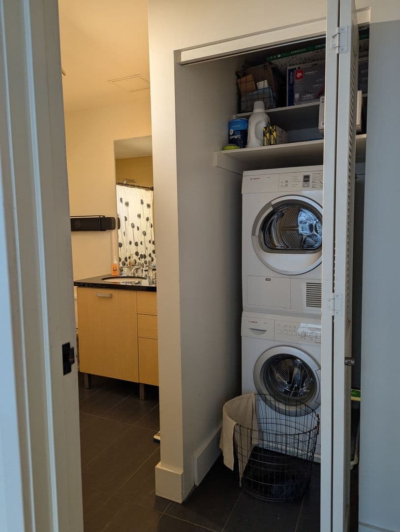 Los Angeles Condo: 460 S Spring St