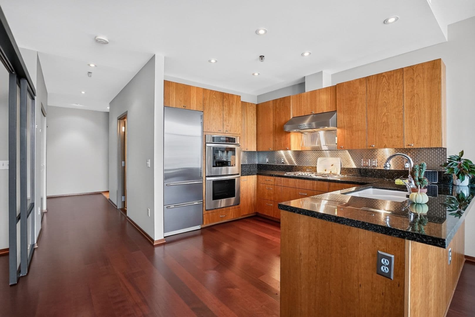 Portland Condo: 1221 Sw 10th Ave