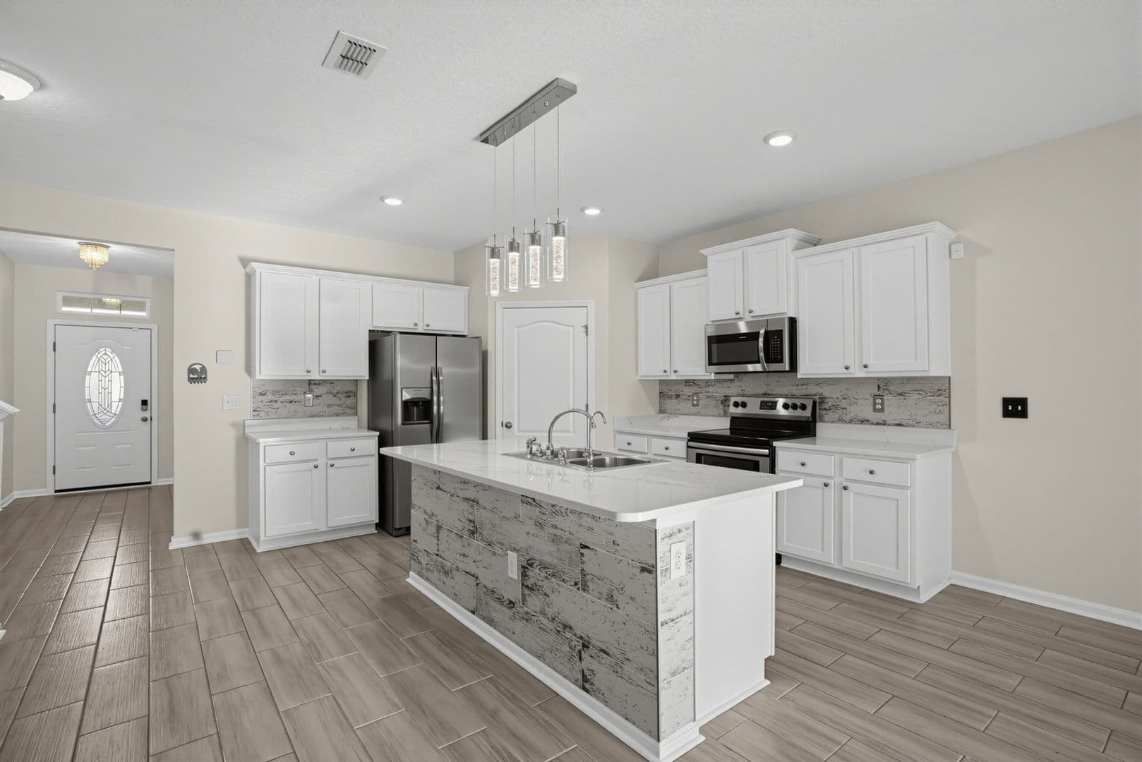 Jacksonville House: 3512 Guppy Ct