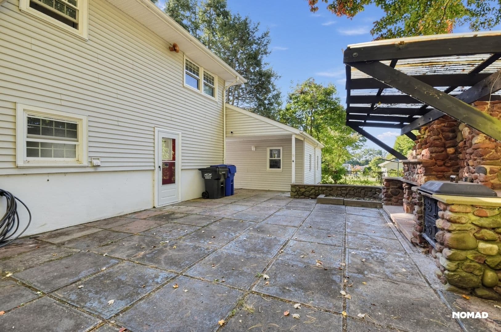 South Windsor House: 85 Willow St