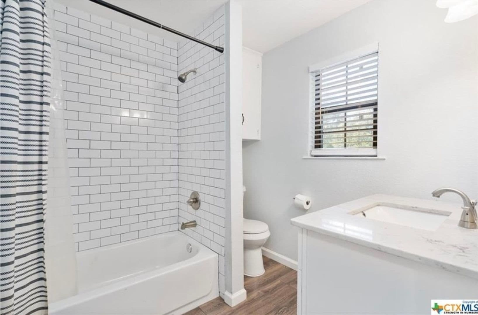 Taylor House: 610 Vernon St
