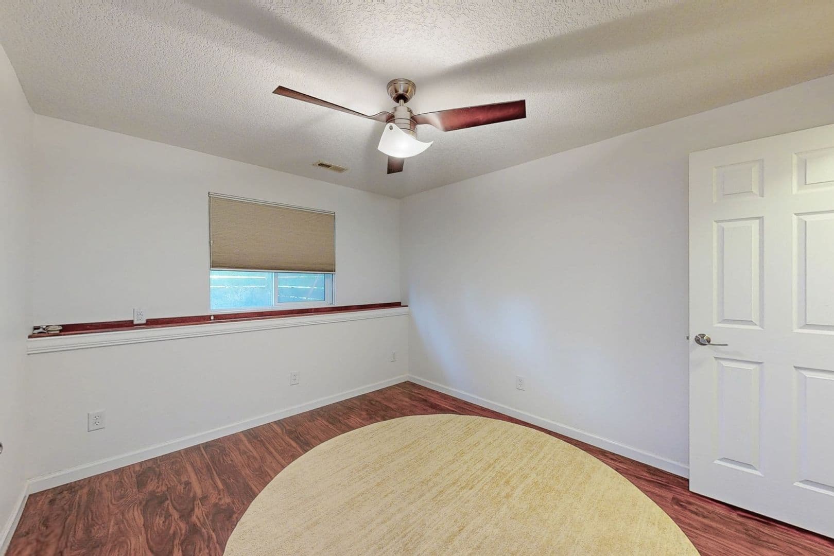 Ankeny House: 5113 Ne Ledgestone Ct