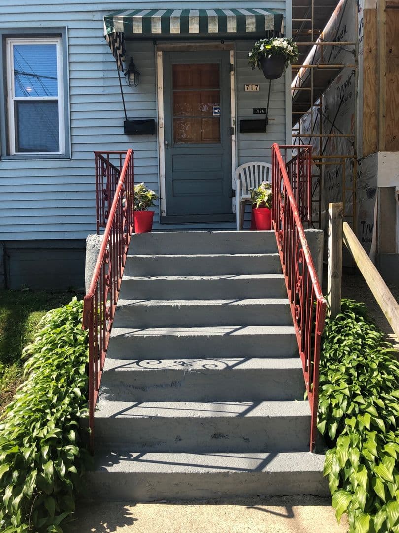 Milwaukee Condo: 717 E Pearson St