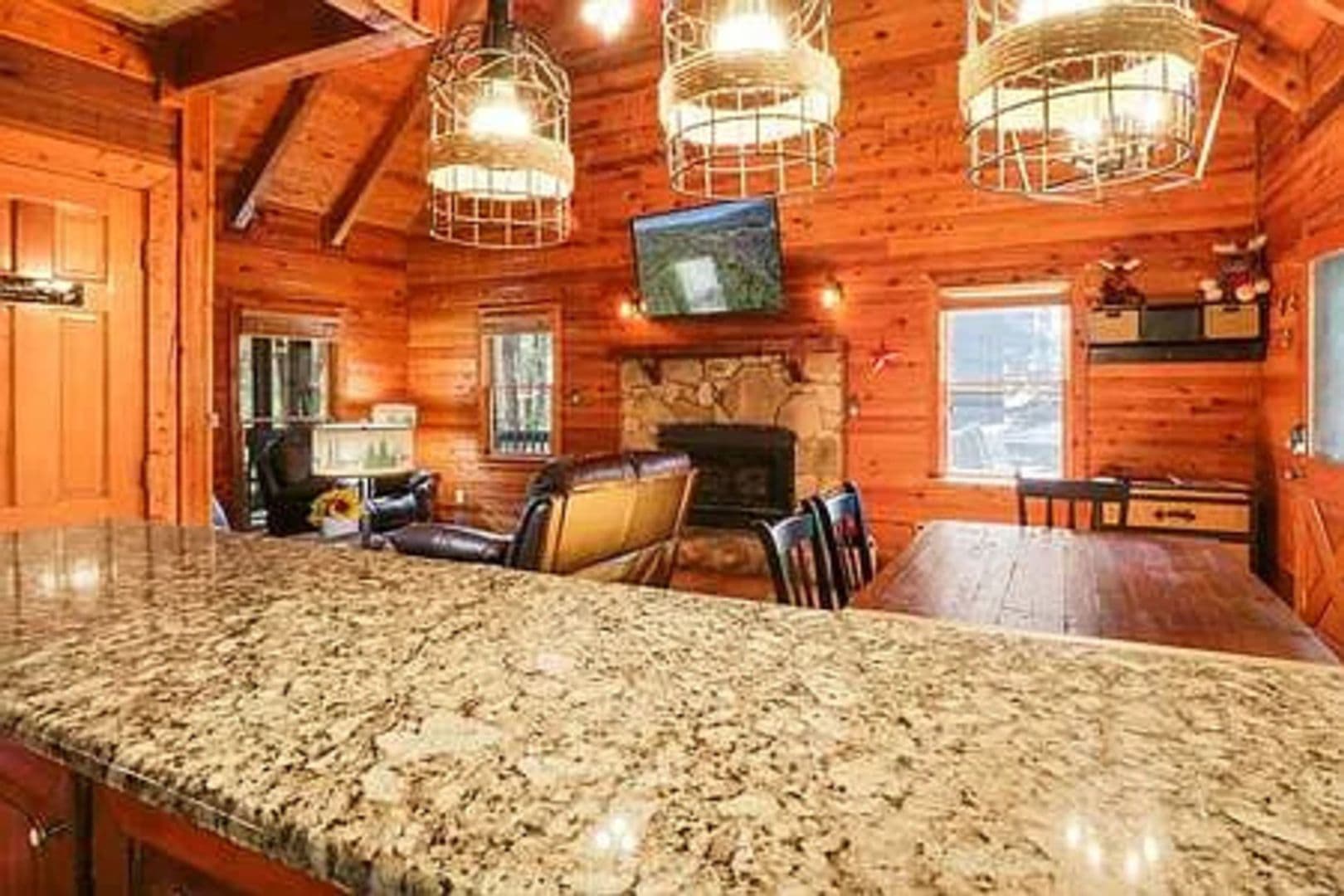 Blue Ridge House: 439 Conley Branch Rd