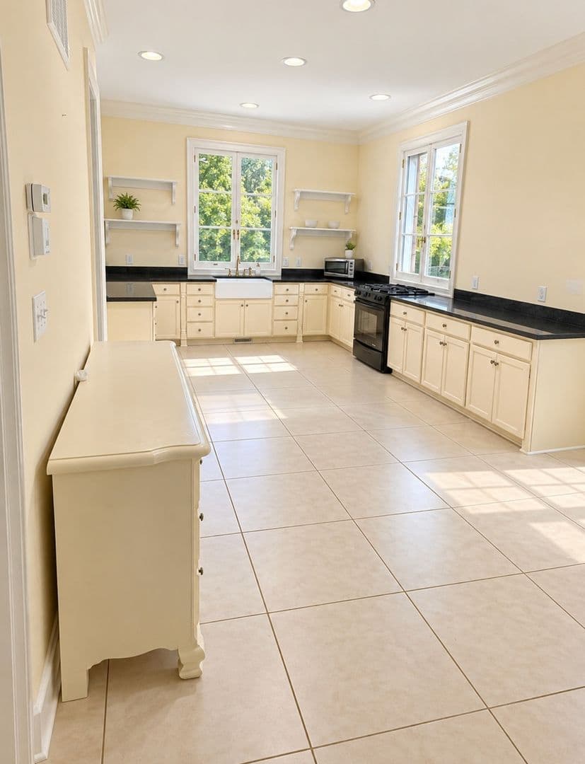 Raleigh House: 3617 Carlow Ct