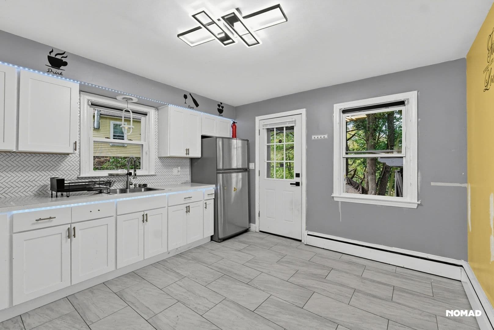 Waterbury House: 14 Fairfax St