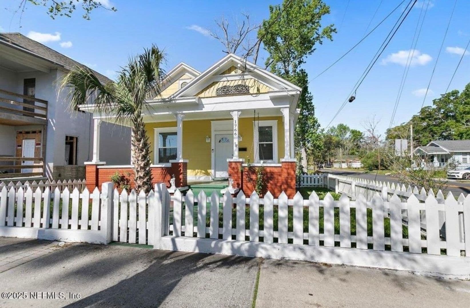 Jacksonville House: 1766 N Myrtle Ave
