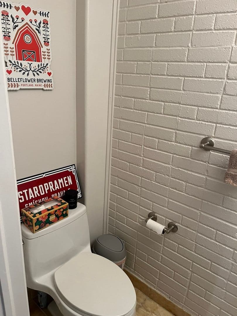 Washington Condo: 2132 11th St NW