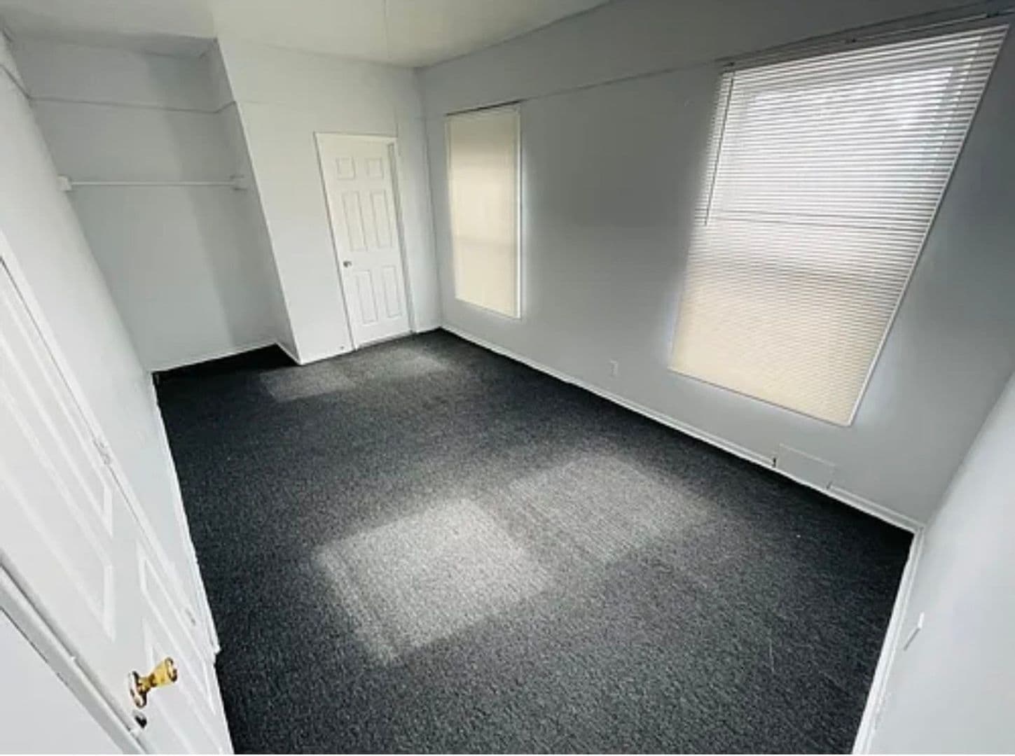 Buffalo Townhome: 327 Hampshire St